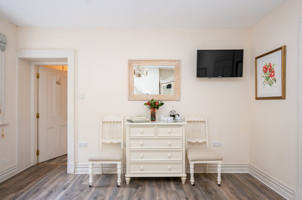 The Araucaria Room 0004 Kells Bay Room G 678