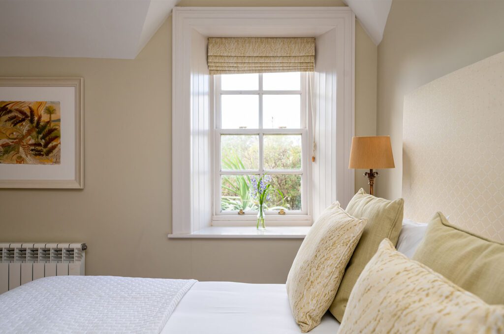 The Dingle Bay Suite 0005 Kells Bay Room F 641